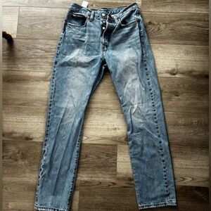 Women’s Levi’s 501 straight